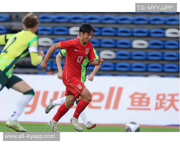 国足U16对朝鲜比赛中体能透支明显边路传球手短缺成制约因素